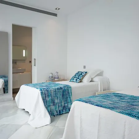 Puerta Del Leon Apartment *