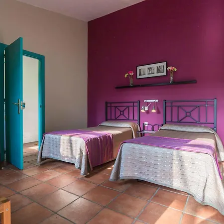 Patio De Cruces Hotel *