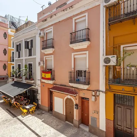Green-apartments Plaza Del Salvador Apartment