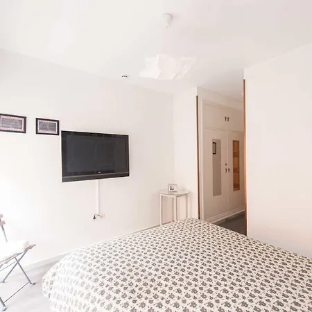 Boutike Guesthouse Гостевой дом Севилья