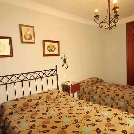 Roma 2* Sevilha