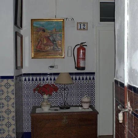 Guest house Santa Maria La Blanca 2*