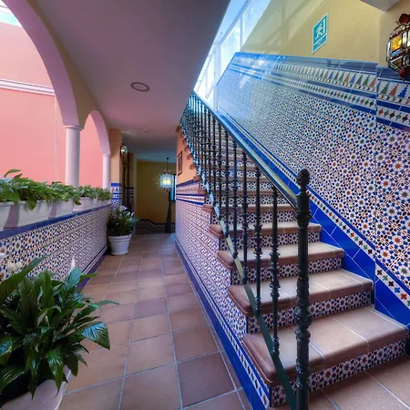 Hotel Dona Lina Seville