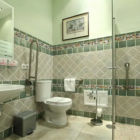 Alabardero Hotel