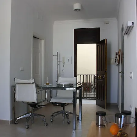 Estudio Padre Manjon Apartamento