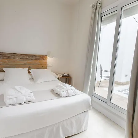 Hotel Boutique Elvira Plaza 3*