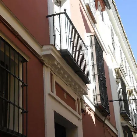 Nuea Giralda 2*