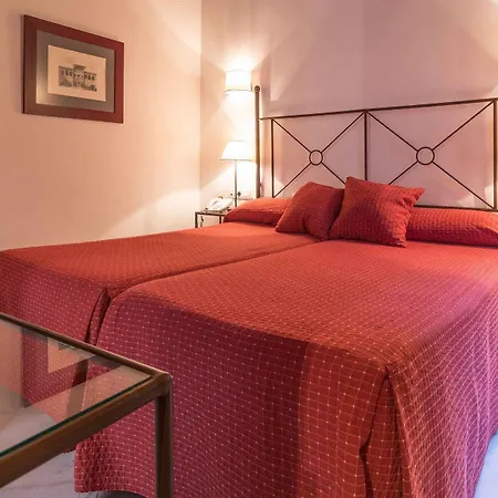 Nuea Giralda Hotel 2*