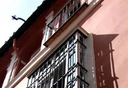 Nuea Giralda Sevilla