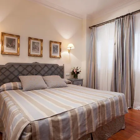Dona Maria Szálloda Sevilla