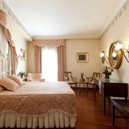 Szálloda Dona Maria Sevilla