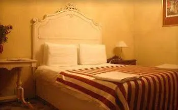 Hostal-casa Sol Y Luna Pensión