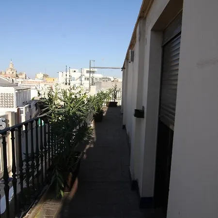 Plaza Hotel 3*