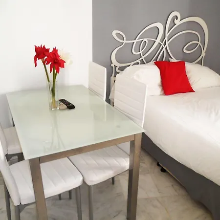 Mariano De Cavia Apartment Seville