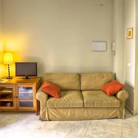 Mariano De Cavia Apartment Seville