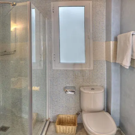 Mariano De Cavia Apartment