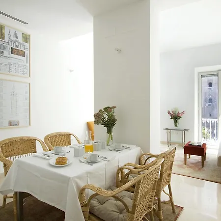 Alemanes Gradas Luxury Apartament *
