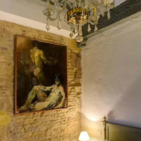 Genteel Corral Del Rey Apartment Seville