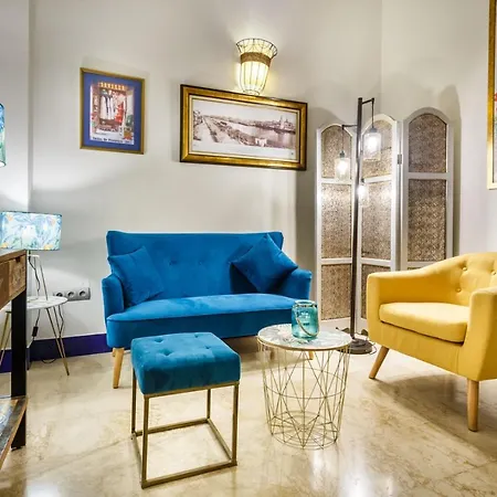 Patio De La Alameda מלון 3*