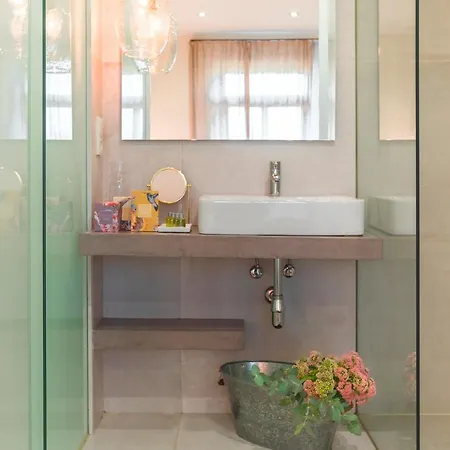 The Corner House Guest house 3*