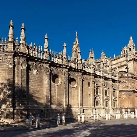 Arenal Maestranza Apartment Seville