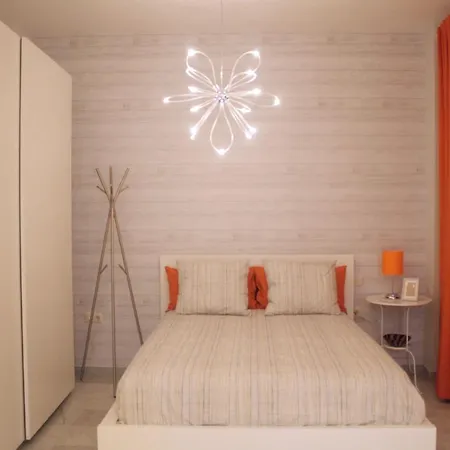 Fantastico Estudio En Centro Ciudad - Conde De Ibarra 11/13- Seville