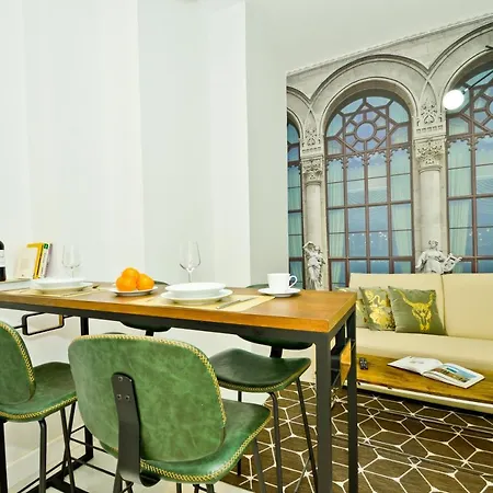 Ninesuites * Seville