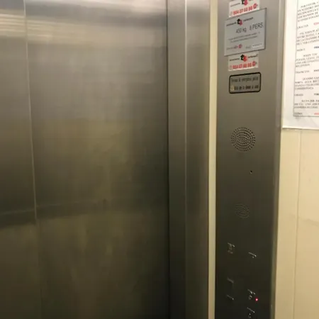 Puerta Carmona 2*