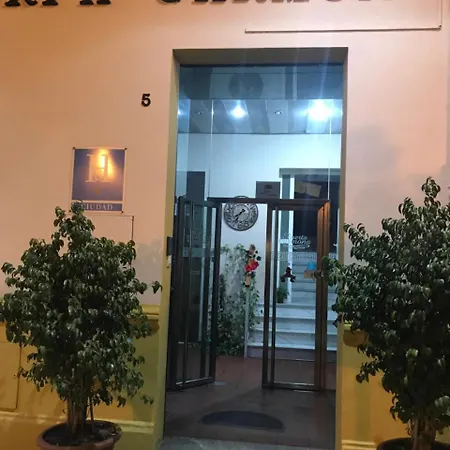 Puerta Carmona Penzion 2*