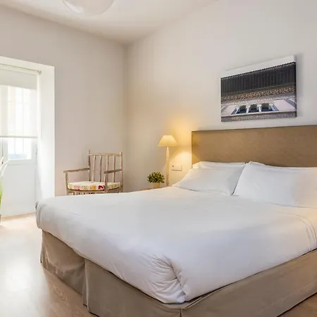 Apartahotel Plaza 2*