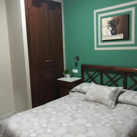 Puerta Carmona 2*