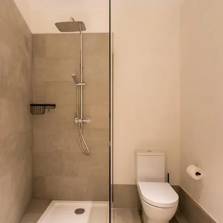 Oak & Sandstone - Space Maison Apartment *