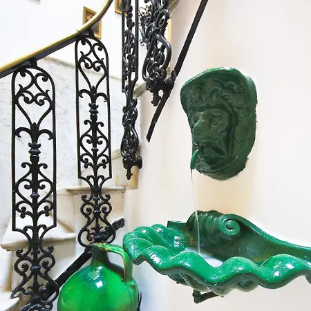 Palace-house Hercules * Σεβίλλη