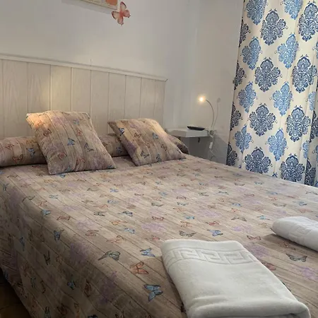 Giraldilla Guest house