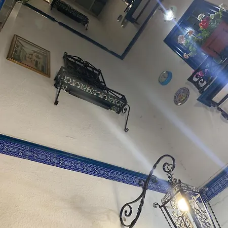 Giraldilla Guest house
