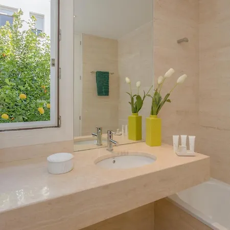 Fabulosa Casa Con Piscina En Heliopolis-sevilla
