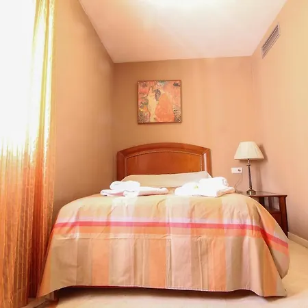 22 Calle Resolana Seville