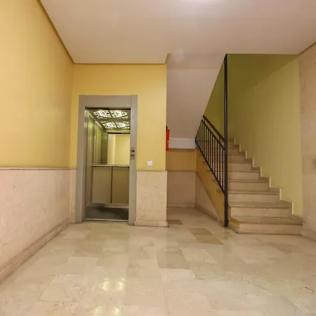22 Calle Resolana Seville