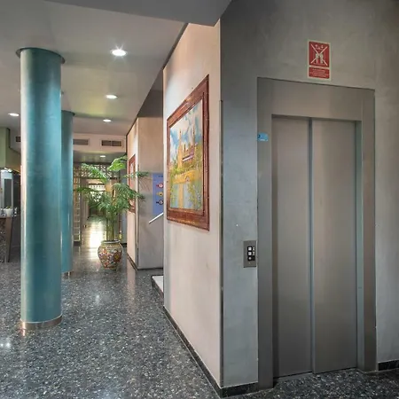 Residencia Sagrado Corazon Pensión Sevilla