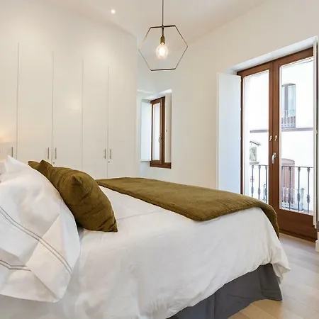 Ohliving Santa Cruz * Seville