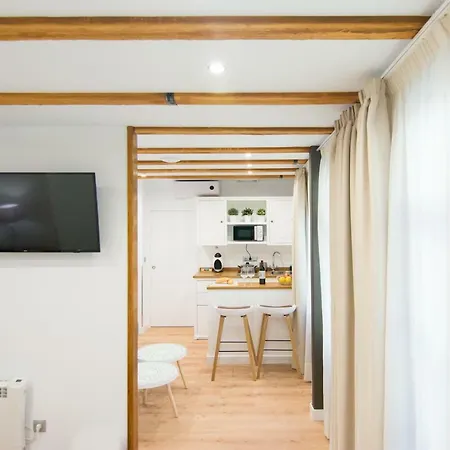 Acetres 5 Boutique Apartamento *