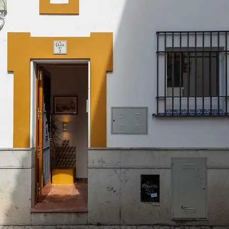 Precioso Santa Cruz. * Seville