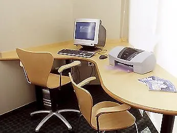 Ibis Hotel *