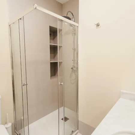 Appartamento Stylish And Wide- 3bdr 3bth- Remedios Siviglia