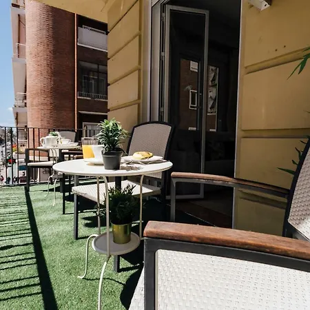 Appartamento Stylish And Wide- 3bdr 3bth- Remedios *