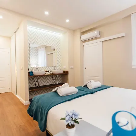 Stylish And Wide- 3bdr 3bth- Remedios *