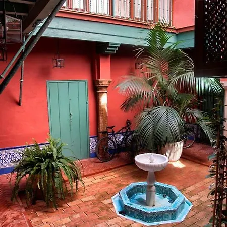 Oriental Gardens Views 2 Pax * Seville
