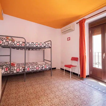 Hostel Arc House (adults Only) *