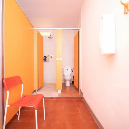 Arc House (adults Only) Hostel *