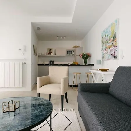 Apartment Rg Plaza Del Salvador